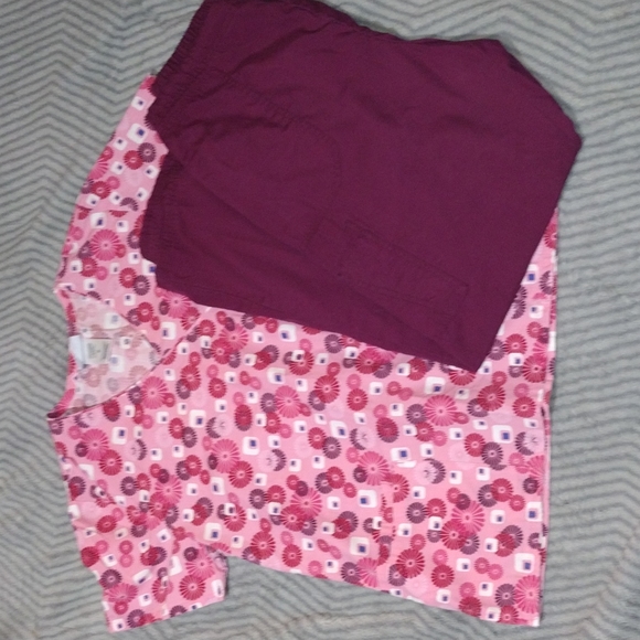 Scrub set - Picture 1 of 1